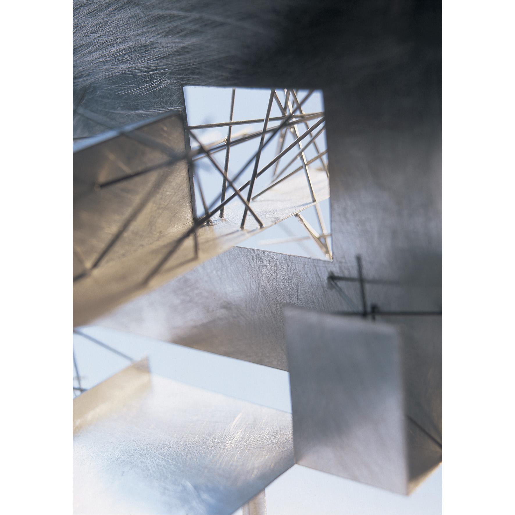 ELLIPTIQUE LA SINGULARITÉ DE CES TRIMARANS ET CATAMARAN EST DE DISSOCIER LA STRUCTURE NAVIGABLE DE LA STRUCTURE HABITABLE. CE CONCEPT AUTORISE DEUX LIGNES DE PRODUCTION DISTINCTES OPTIMALISATION DE LA STRUCTURE NAVIGABLE ET FABRICATION SUR MESURE DE LA PARTIE HABITABLE, CELLE-CI, POUVANT ÊTRE INTERCHANGEABLE À TOUT INSTANT. CES TRIMARANS ET CATAMARANS ONT LES BRAS REPLIABLES. L’ON A ÉGALEMENT IMAGINÉ QUE LA PARTIE HABITABLE S’INSÉRANT DANS LA STRUCTURE POUVAIT ÊTRE DE TYPE GONFLABLE SEMI-RIGIDE EN DOUBLE PAROI EN SURPRESSION.