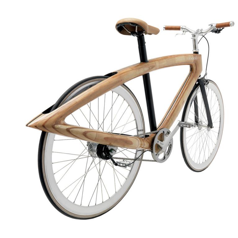 Vélo en bois
