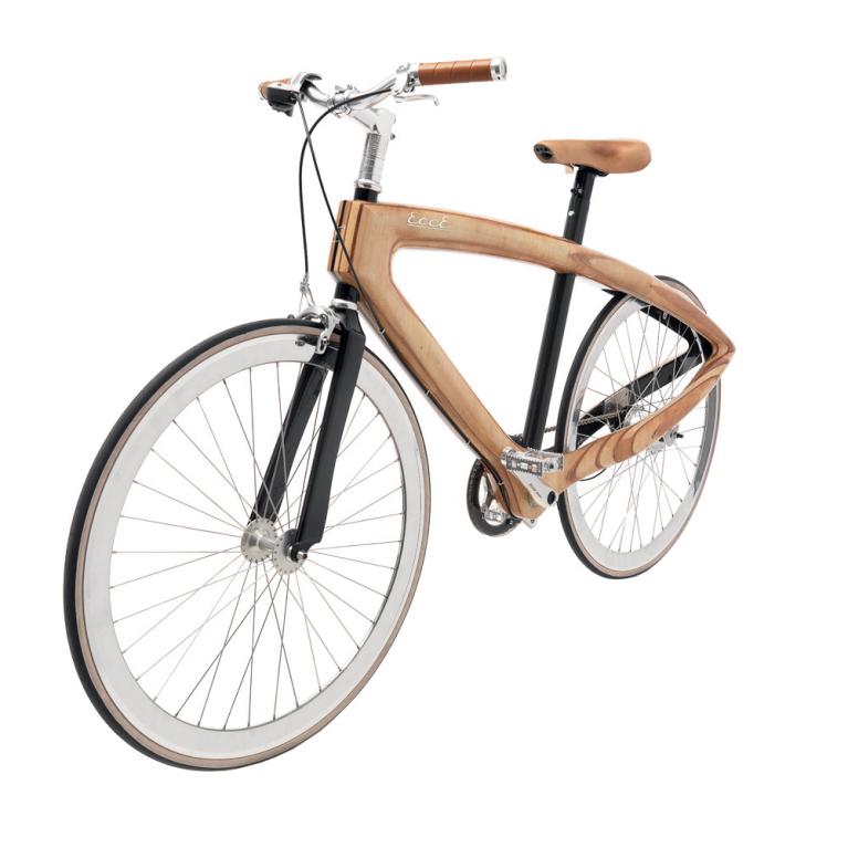 Vélo en bois