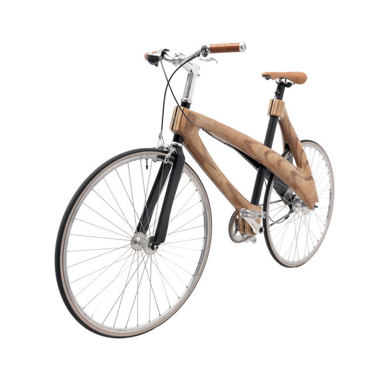 Vélo en bois